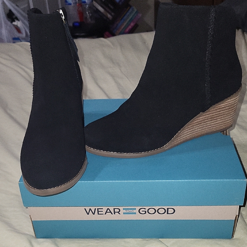 Toms Black Ankle Booties with Brown Wedge